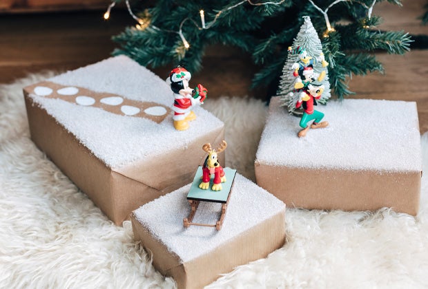 DIY: Disney Mickey and friends gift wrapping