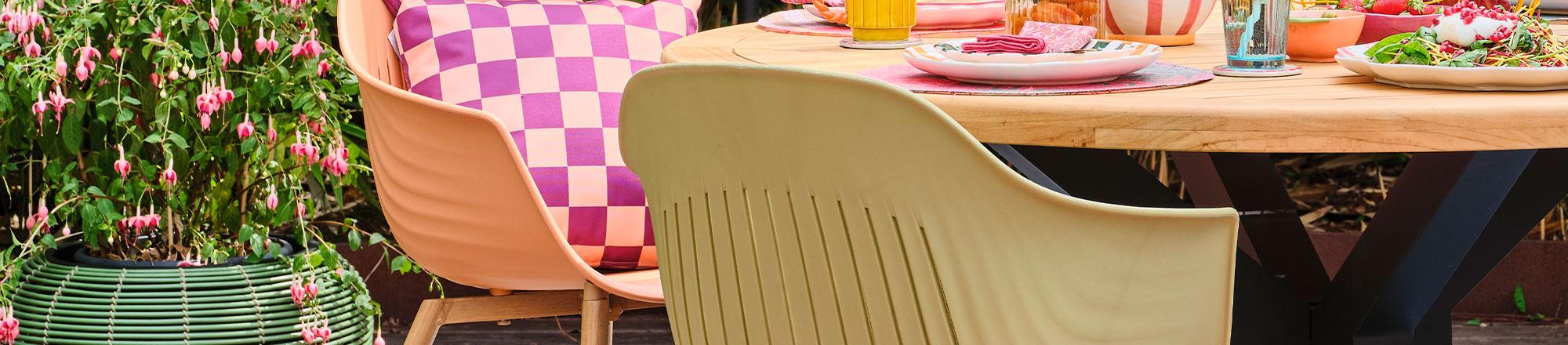 Kunststof tuinmeubelen schoonmaken en beschermen: de beste tips!
