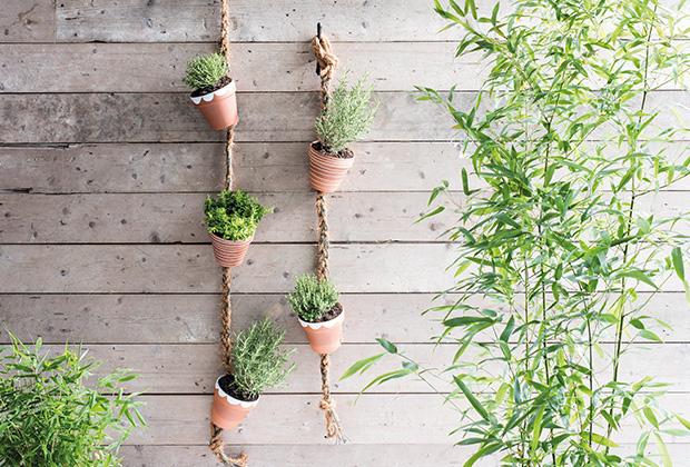 DIY: Wandhanger met kruidenplantjes