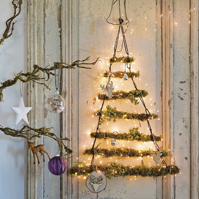 Alternatieve kerstboom Hout, metaal of aan de muur? Intratuin